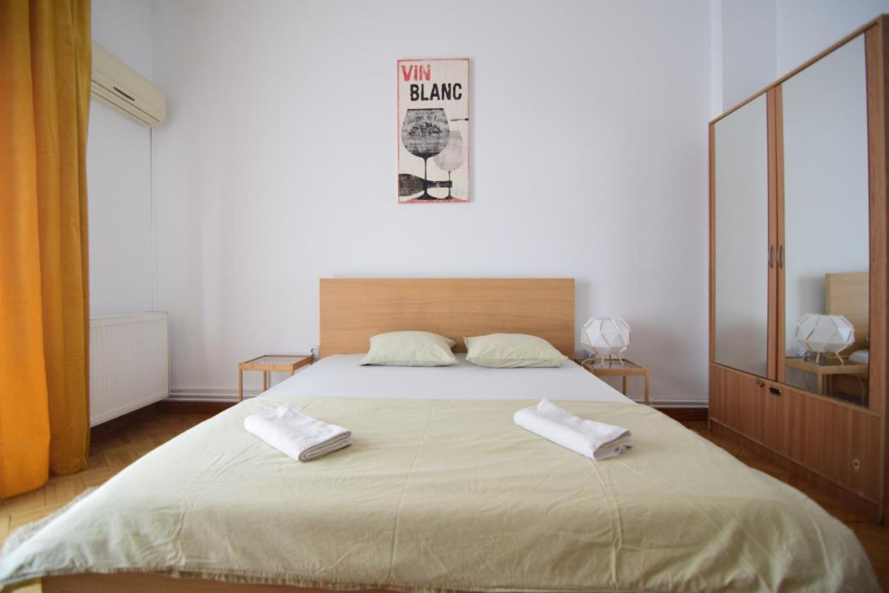 דירה Resedinta Lui Calin - Calea Victoriei Near Royal Palace בוקרשט