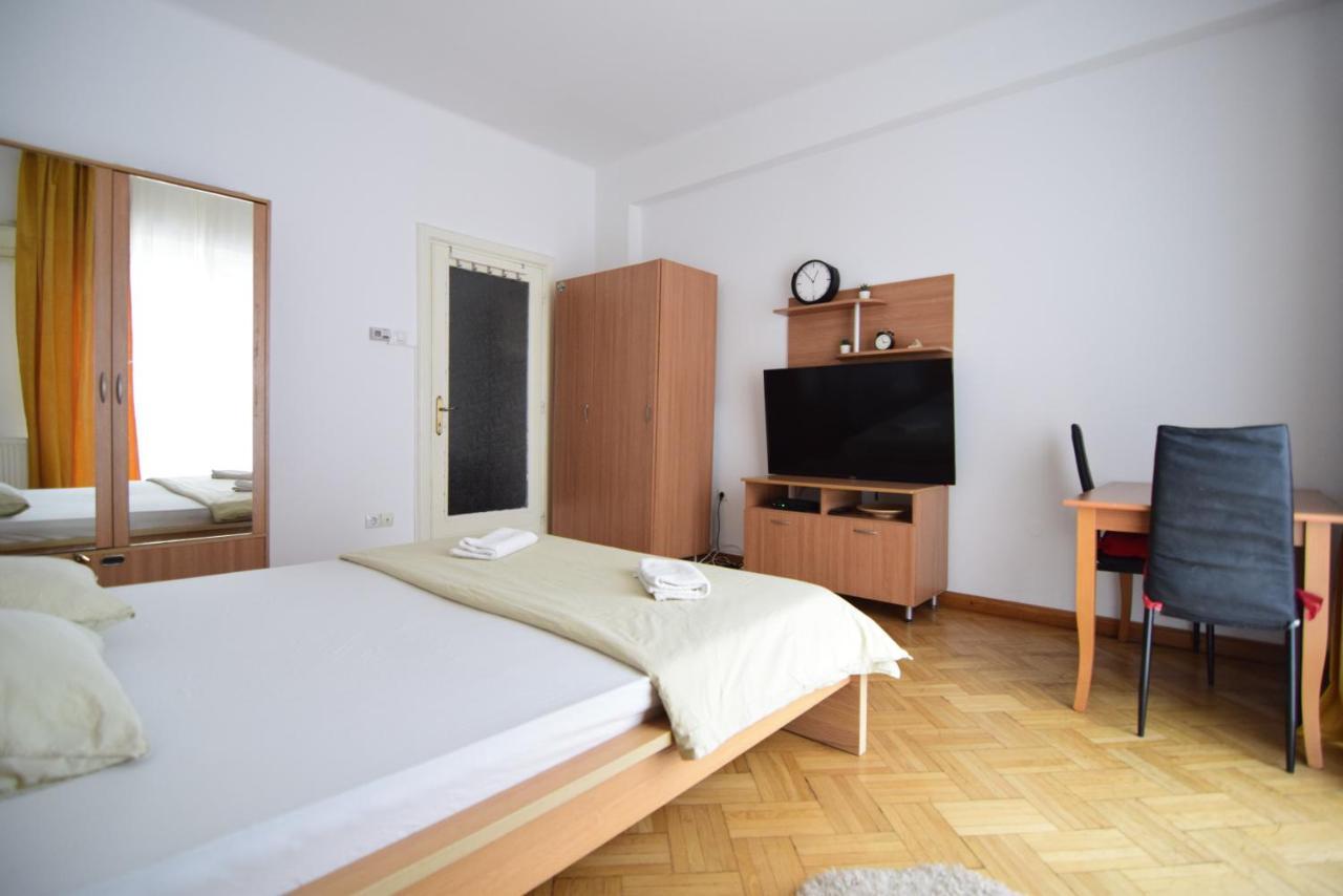 Resedinta Lui Calin - Calea Victoriei Near Royal Palace דירה